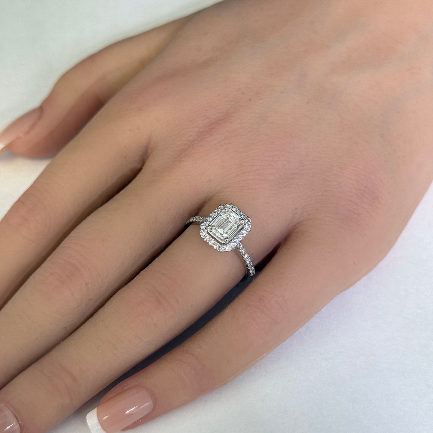 1.01 Ct. 14K White Gold Halo Diamond Engagement Ring