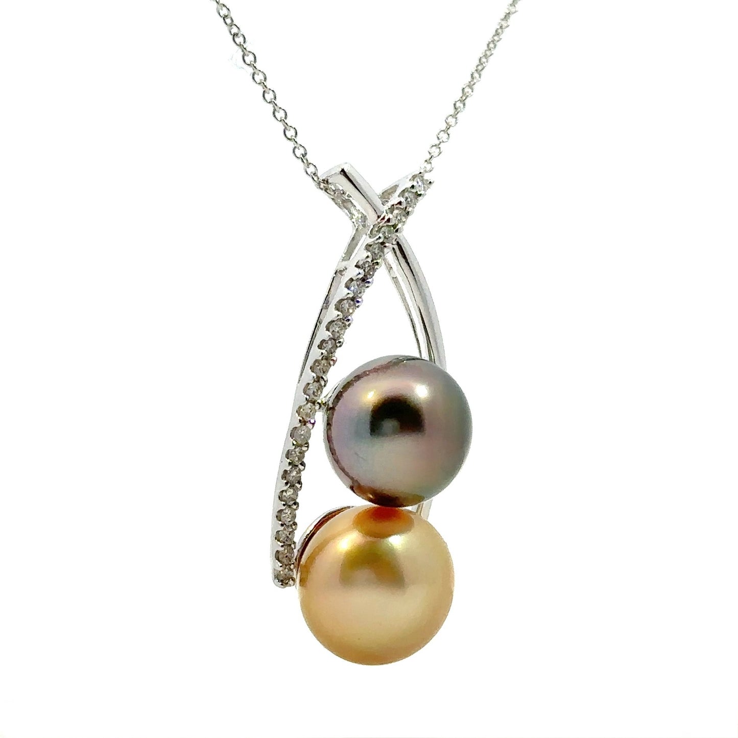 18K White Gold Multicolor Pearl Pendant Necklace